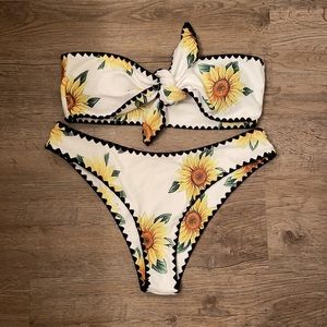 Sunflower Two Piece Bikini🌻